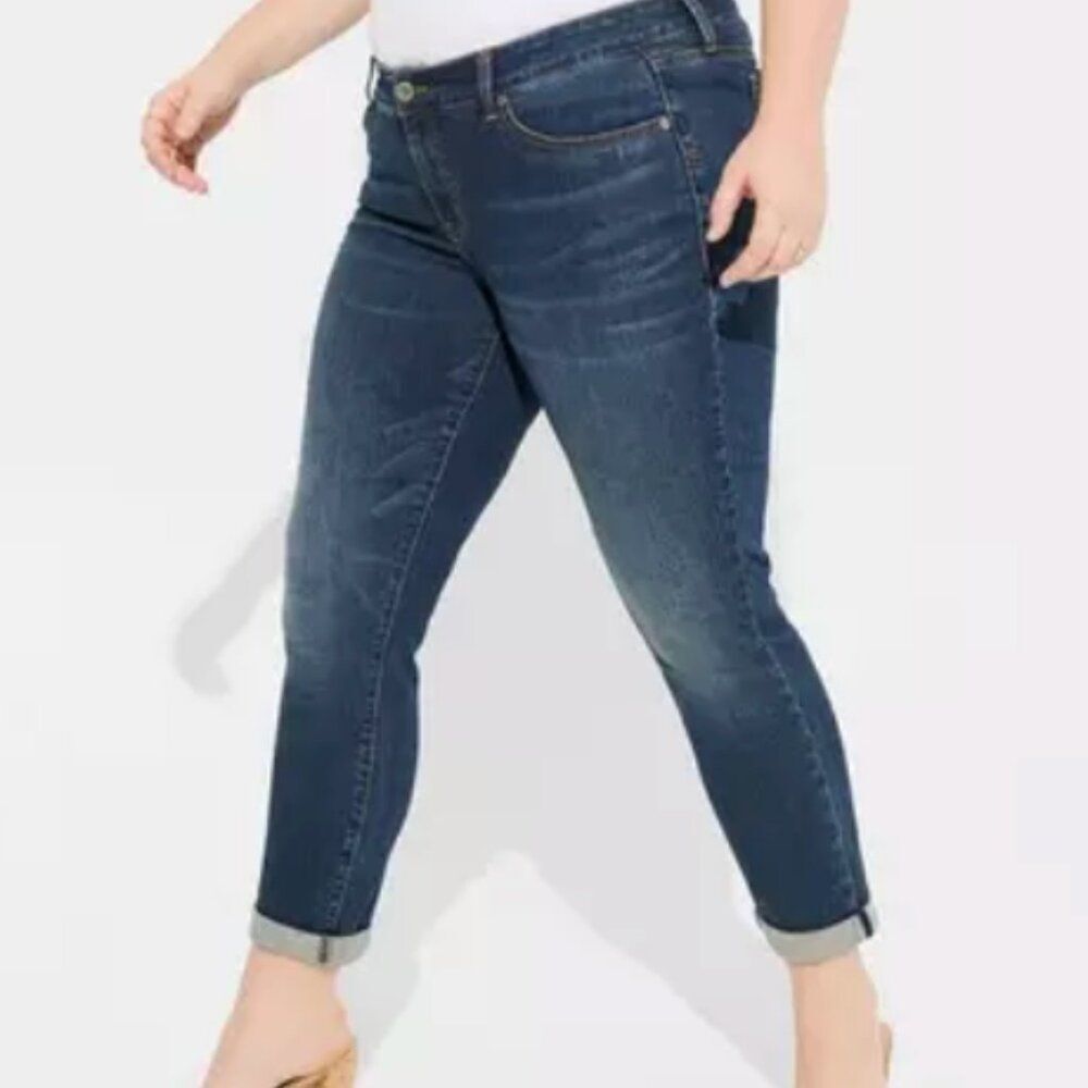 Torrid Boyfriend Straight Jeans 26R Vintage Stretch Mid Rise Dark Wash NWT